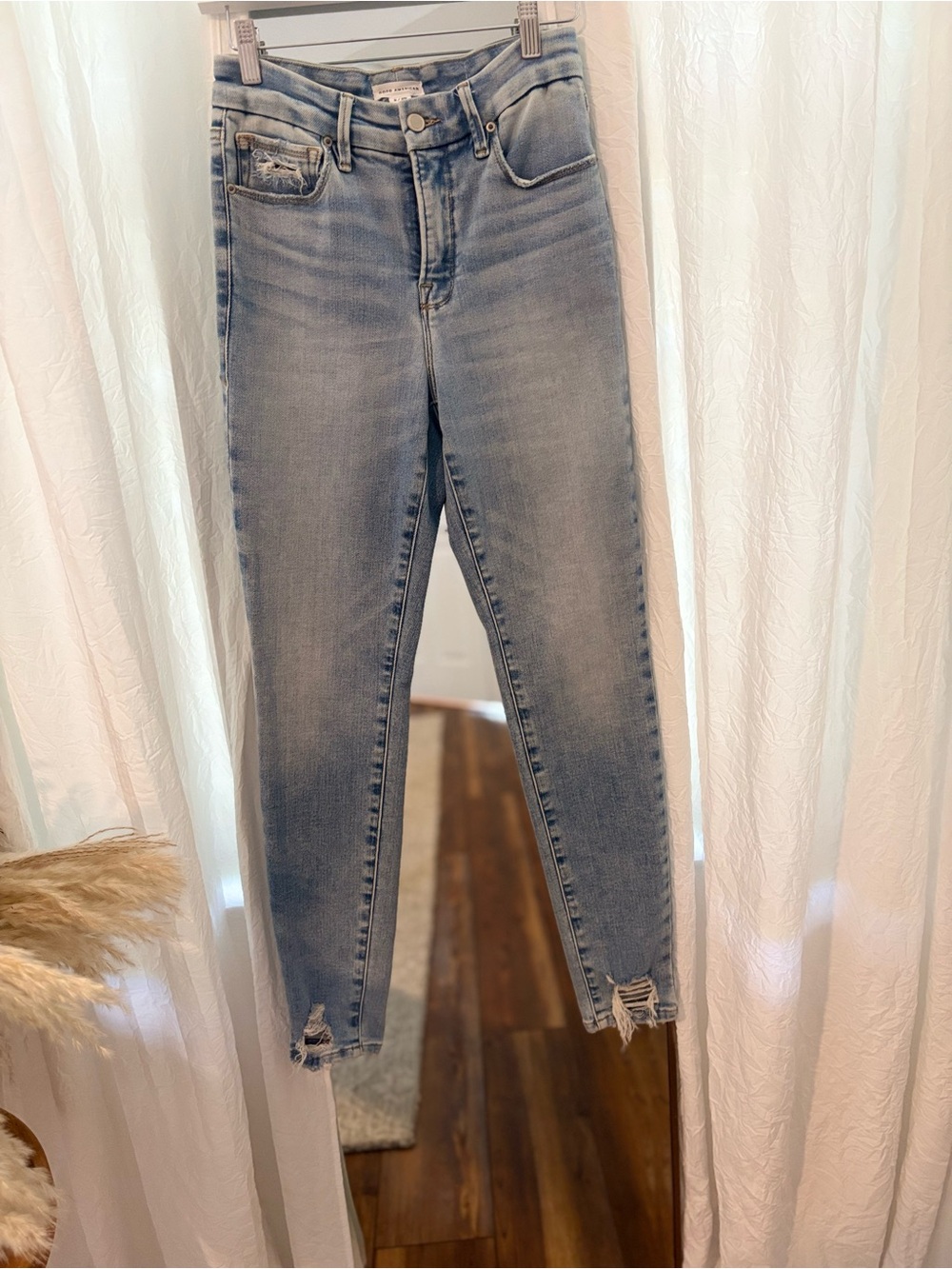 Good American High-Rise Light Blue Distressed Skinny Jeans